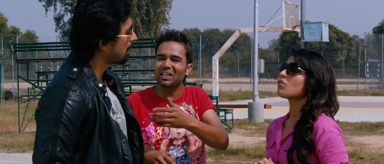 Taur Mittran Di 2012 Punjabi Movie 720p HDRip x264 [1.1GB] Screenshot